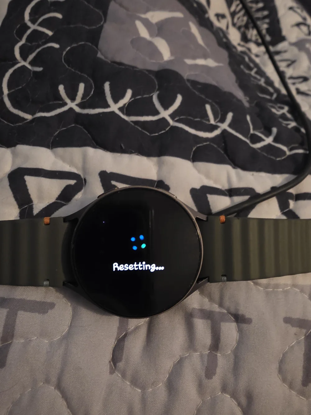 Green/gray  Silicone Smartwatch with Magnetic Charger And Box